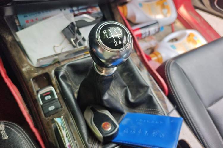Used Hanteng X7 2016 1.5T Manual Luxury Edition Gear Lever