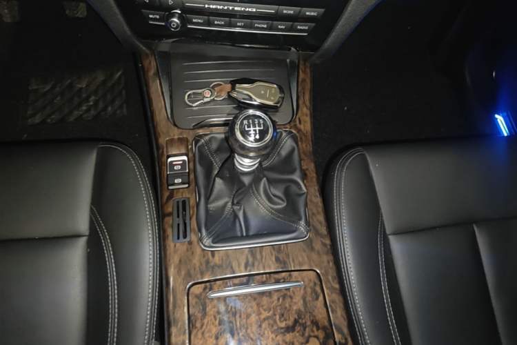 Used Hanteng X7 2016 1.5T Manual Luxury Edition Gear Lever