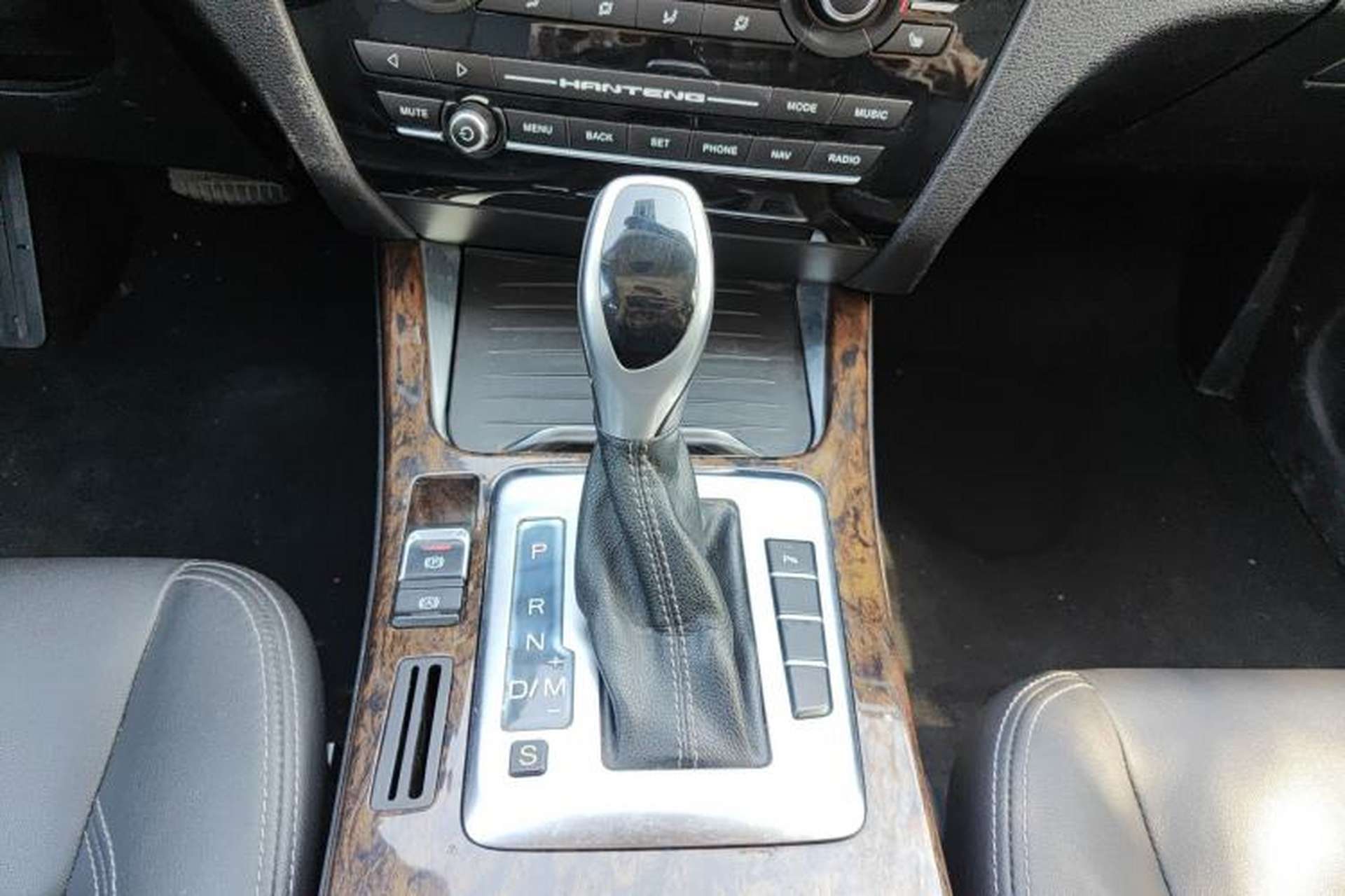 Used Hanteng X7 2016 2.0T DCT Luxury Edition Gear Lever