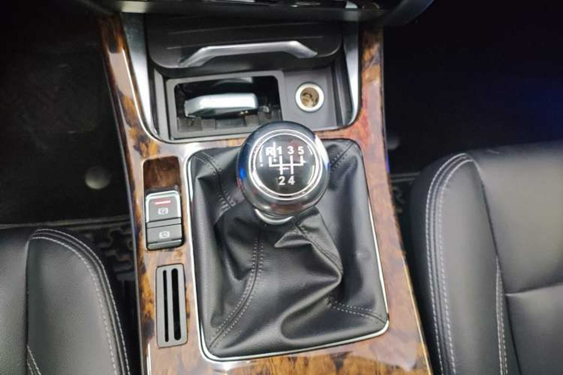 Used Hanteng X7 2016 1.5T Manual Luxury Edition Gear Lever