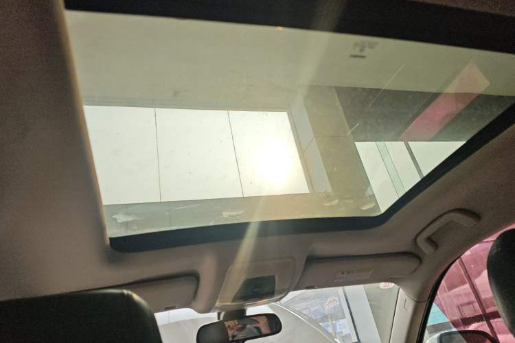 Used Hanteng X7 2016 1.5T Manual Luxury Edition Headliner