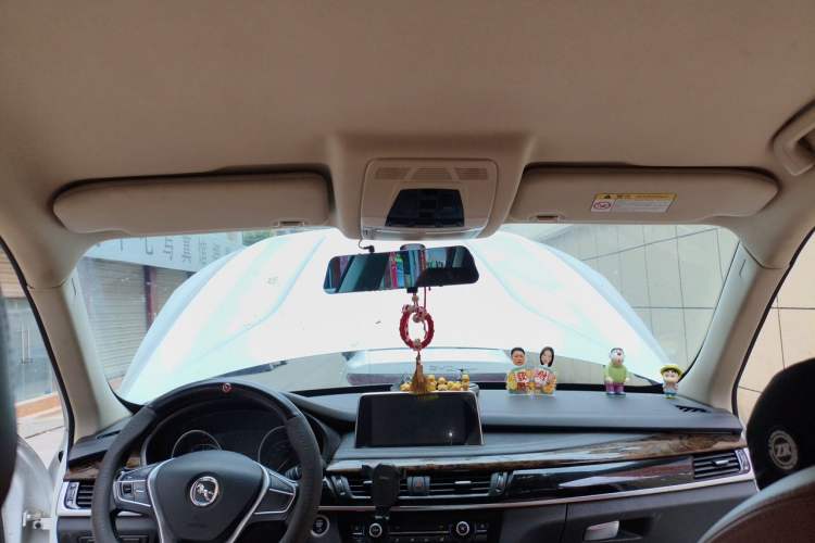 Used Hanteng X7 2016 1.5T Manual Luxury Version Headliner