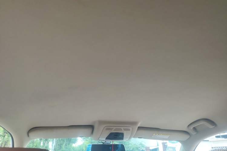 Used Hanteng X7 2016 2.0T Manual Luxury Version Headliner