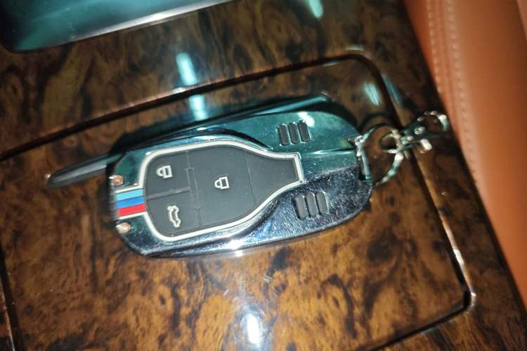 Used Hanteng X7 2016 2.0T DCT Luxury Version Interior 1