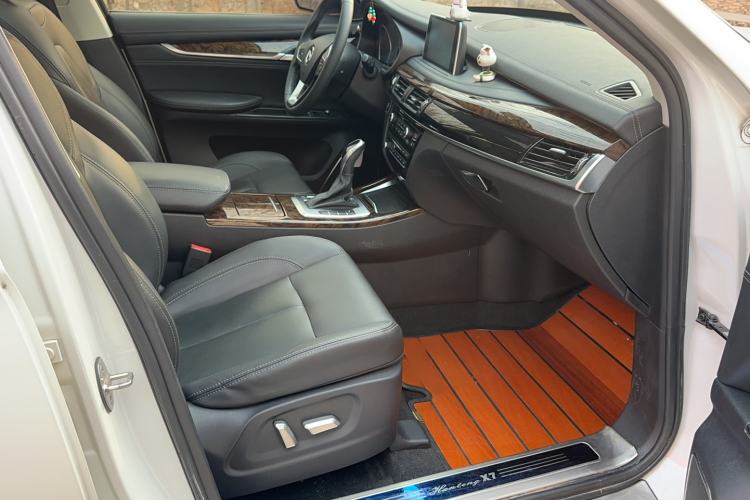 Used Hanteng X7 2016 2.0T DCT Luxury Edition Interior 13