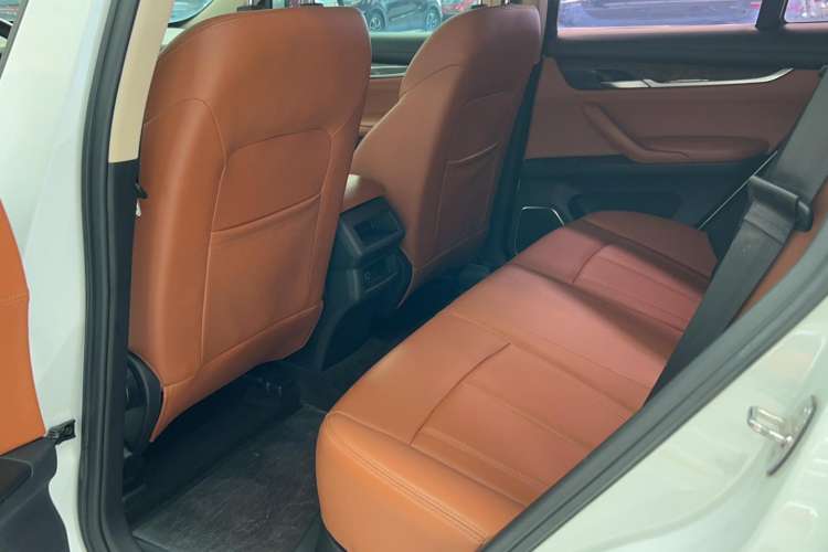 Used Hanteng X7 2016 1.5T Manual Comfort Model Interior 2