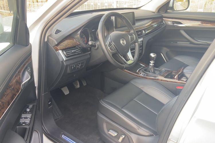 Used Hanteng X7 2016 1.5T Manual Luxury Edition Interior 2