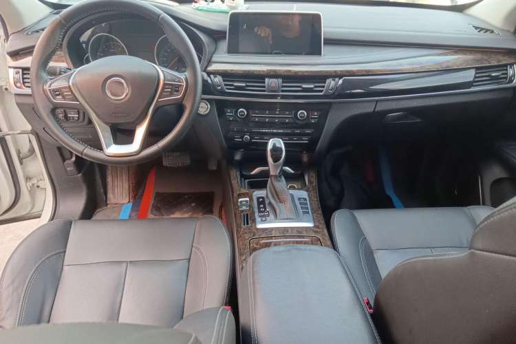 Used Hanteng X7 2016 2.0T DCT Yu Ma Edition Interior 2