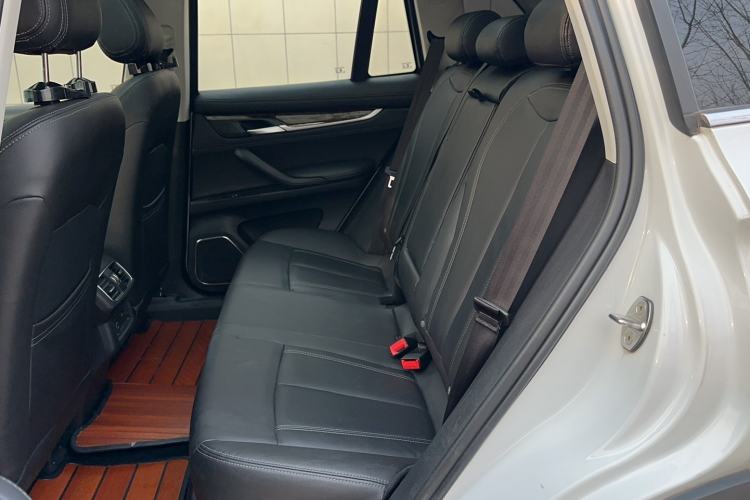 Used Hanteng X7 2016 2.0T DCT Luxury Edition Interior 4