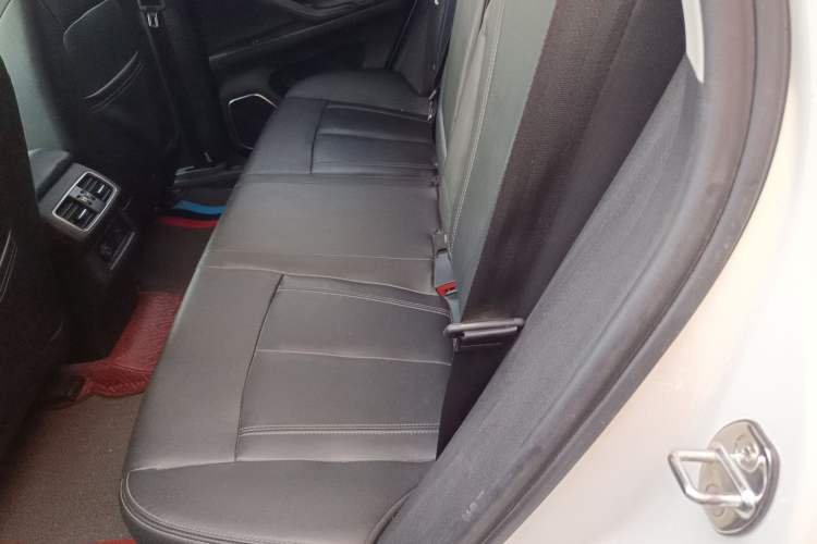 Used Hanteng X7 2016 2.0T DCT Yu Ma Edition Interior 4
