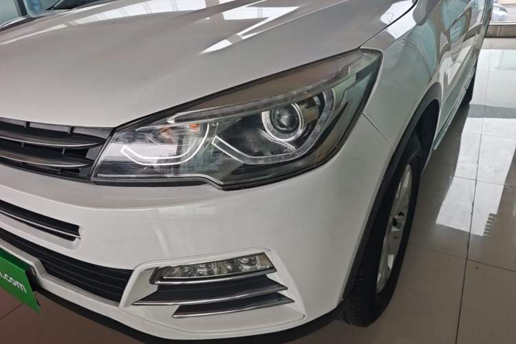 Used Hanteng X7 2016 1.5T Manual Luxury Edition Left Front Headlight