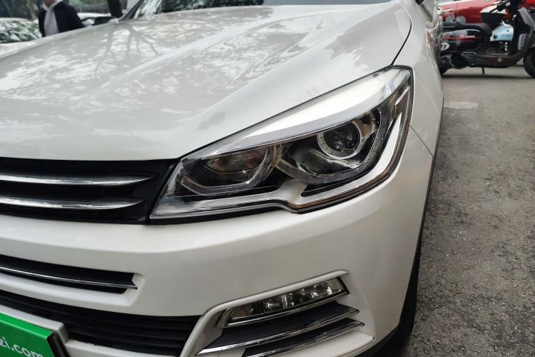 Used Hanteng X7 2016 2.0T Manual Luxury Version Left Front Headlight
