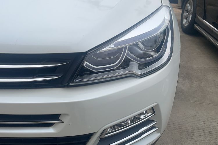 Used Hanteng X7 2016 2.0T DCT Luxury Edition Left Front Headlight