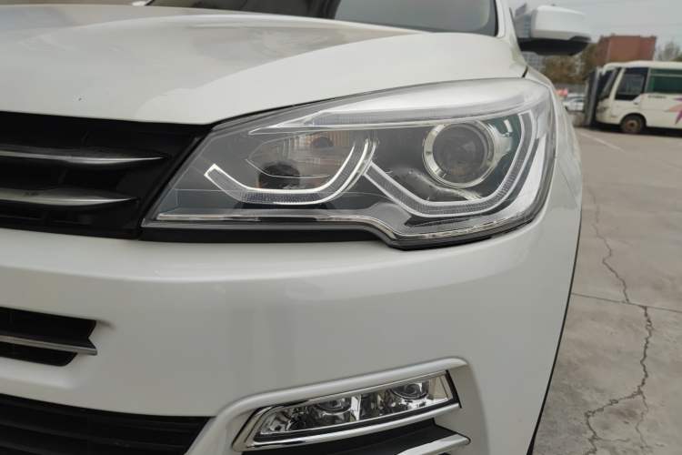 Used Hanteng X7 2016 2.0T DCT Luxury Version Left Front Headlight