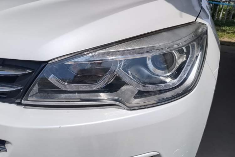 Used Hanteng X7 2016 1.5T Manual Luxury Version Left Front Headlight