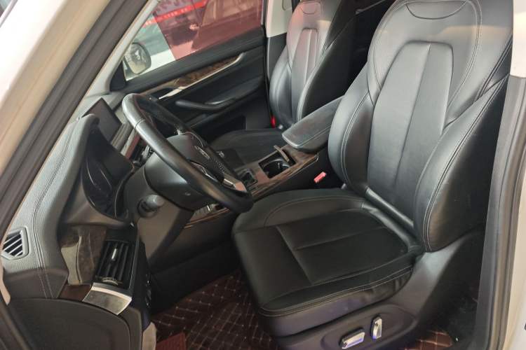 Used Hanteng X7 2016 1.5T Manual Luxury Edition Left Front Seat