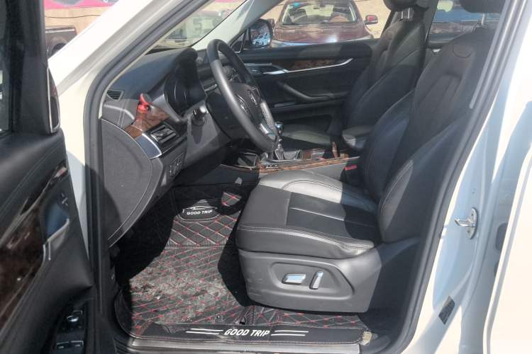 Used Hanteng X7 2016 1.5T Manual Luxury Edition Left Front Seat