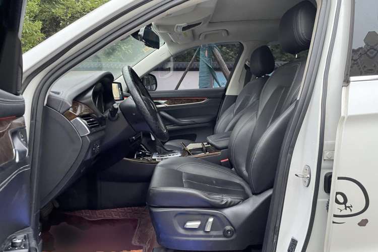 Used Hanteng X7 2016 2.0T DCT Luxury Edition Left Front Seat