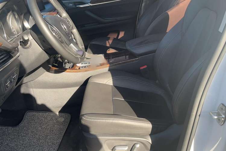 Used Hanteng X7 2016 2.0T DCT Yu Ma Edition Left Front Seat