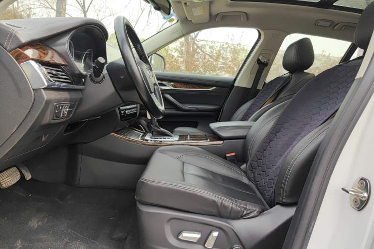 Used Hanteng X7 2016 2.0T DCT Luxury Edition Left Front Seat