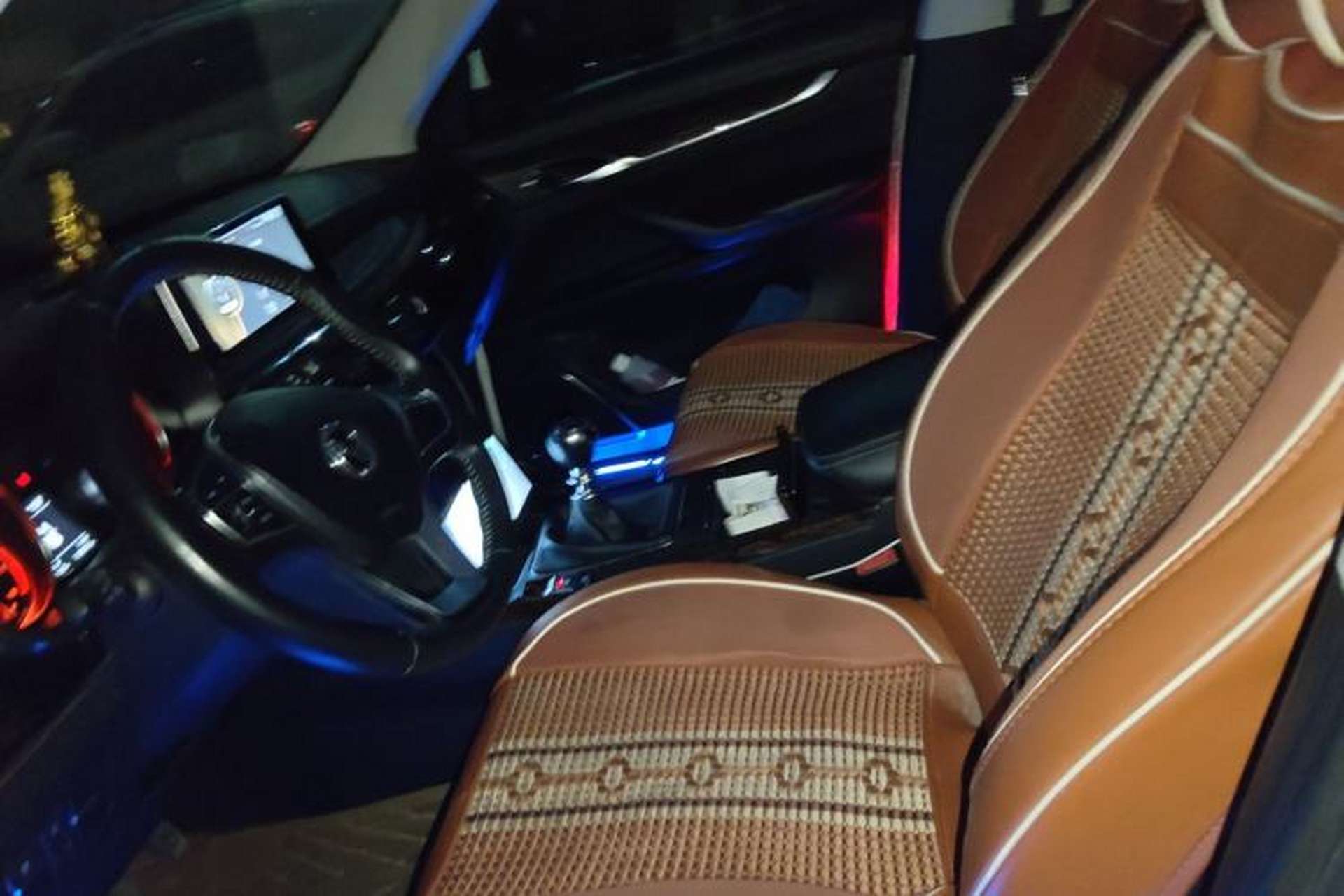 Used Hanteng X7 2016 1.5T Manual Luxury Edition Left Front Seat