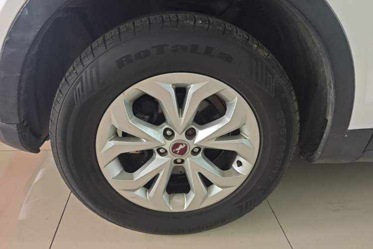 Used Hanteng X7 2016 1.5T Manual Luxury Edition Left Front Wheel Hub