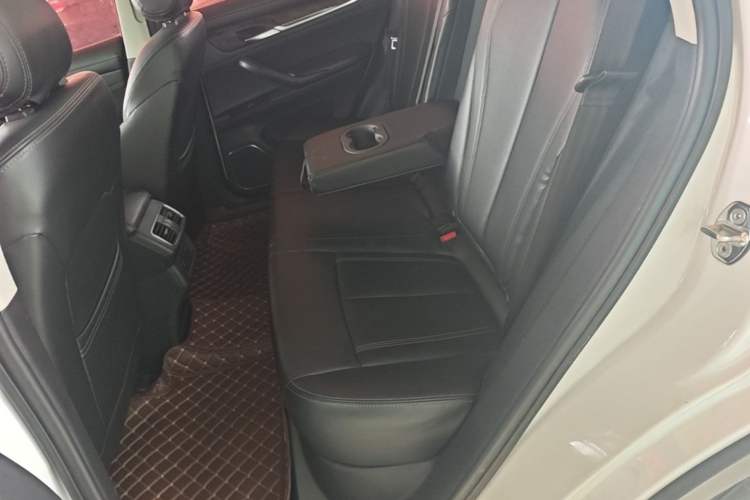 Used Hanteng X7 2016 1.5T Manual Luxury Edition Left Rear Seat