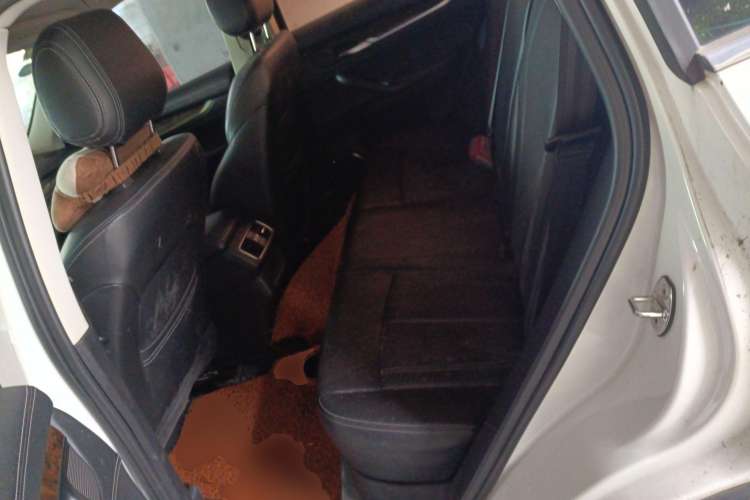 Used Hanteng X7 2016 1.5T Manual Luxury Edition Left Rear Seat