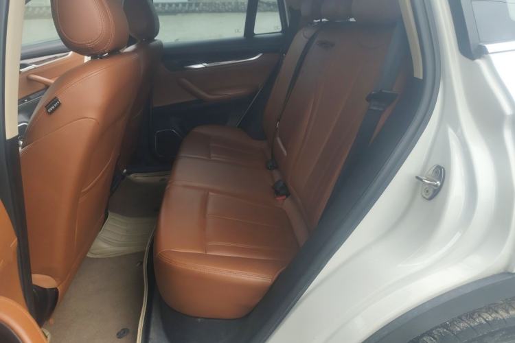 Used Hanteng X7 2016 2.0T Manual Luxury Version Left Rear Seat