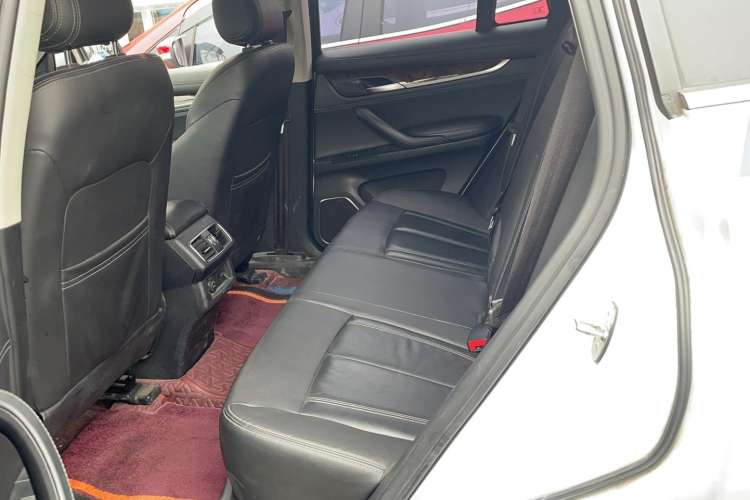 Used Hanteng X7 2016 2.0T DCT Luxury Edition Left Rear Seat