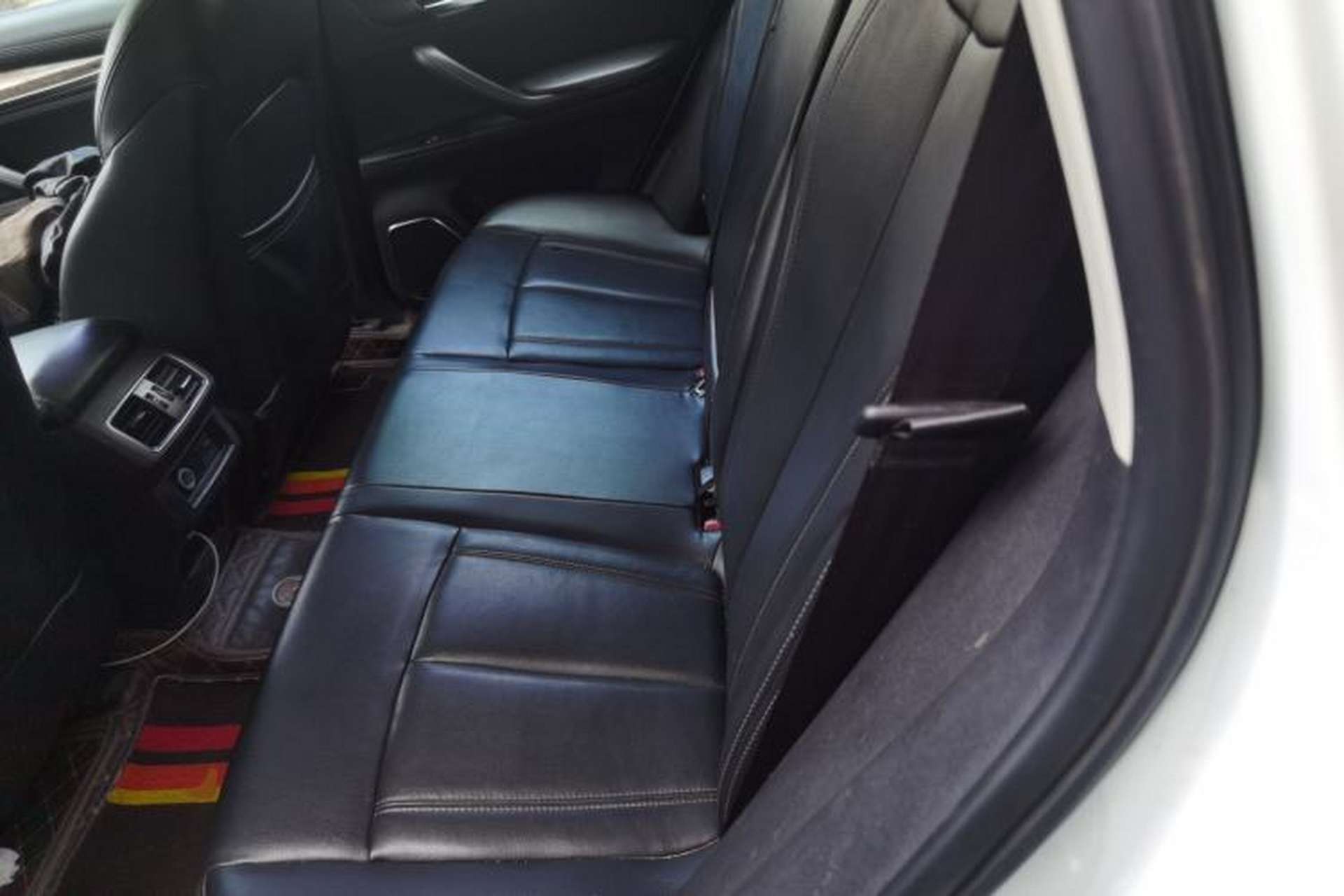 Used Hanteng X7 2016 1.5T Manual Luxury Edition Left Rear Seat
