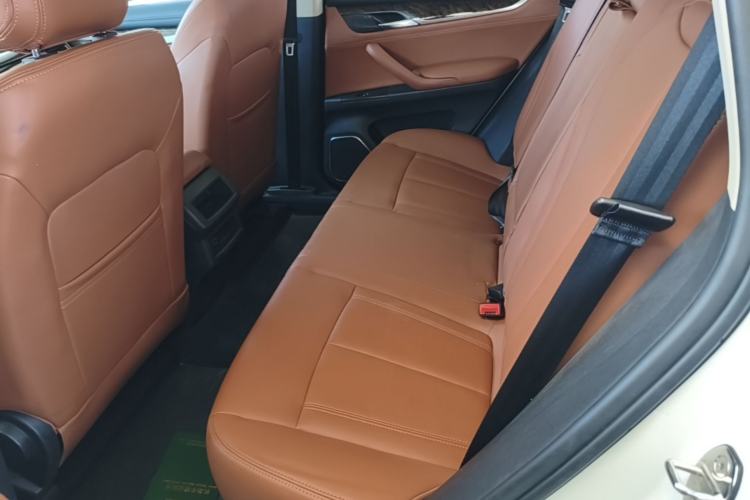 Used Hanteng X7 2016 1.5T Manual Luxury Version Left Rear Seat