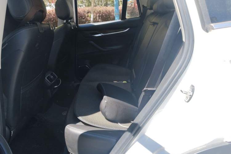 Used Hanteng X7 2016 2.0T DCT Luxury Edition Left Rear Seat