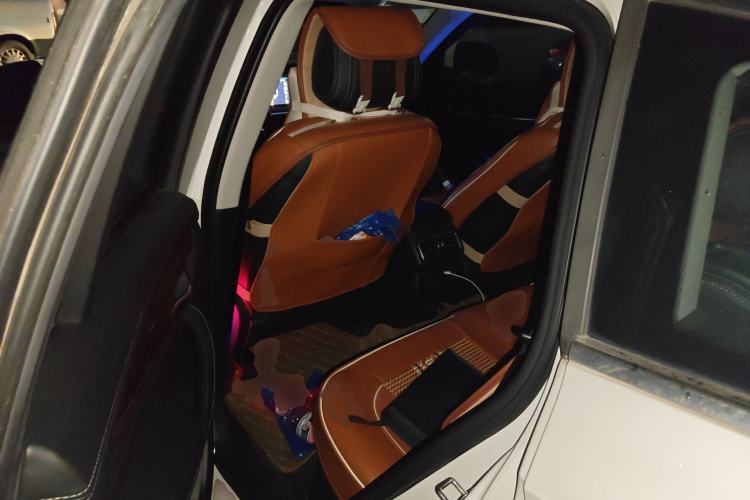 Used Hanteng X7 2016 1.5T Manual Luxury Edition Left Rear Seat