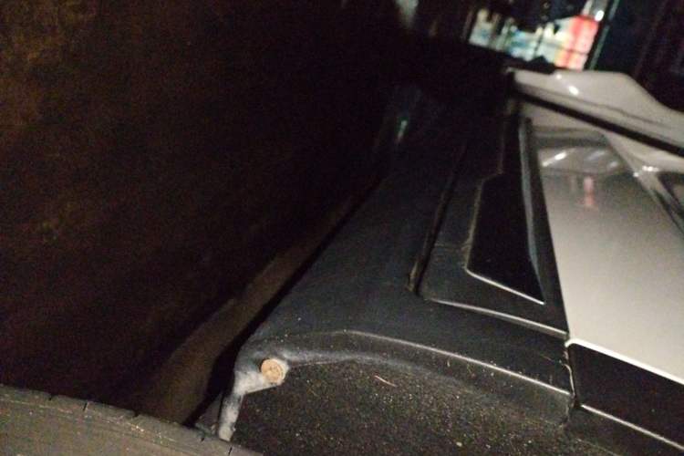 Used Hanteng X7 2016 1.5T Manual Luxury Edition Left Side Sill