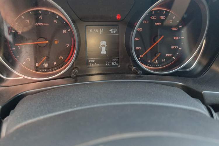 Used Hanteng X7 2016 2.0T DCT Yu Ma Edition Odometer Close Up