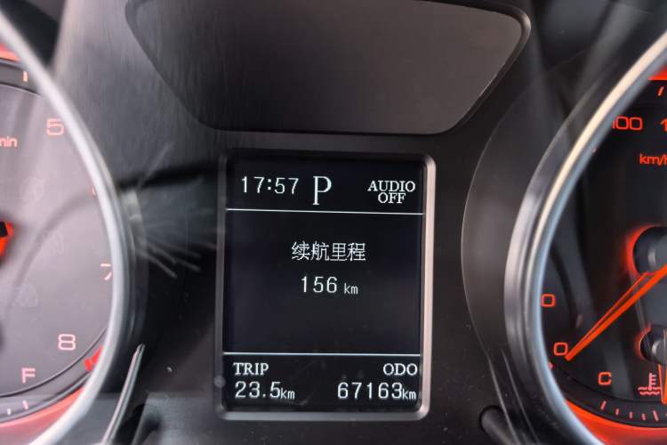 Used Hanteng X7 2016 2.0T DCT Luxury Edition Odometer Close Up