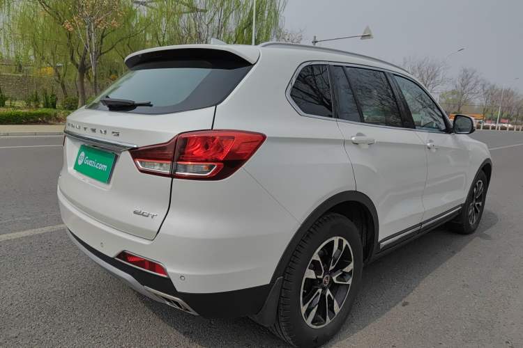 Used Hanteng X7 2016 2.0T DCT Luxury Edition Rear Right 45 Deg