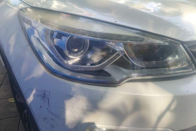 Used Hanteng X7 2016 2.0T DCT Luxury Edition Right Front Headlight