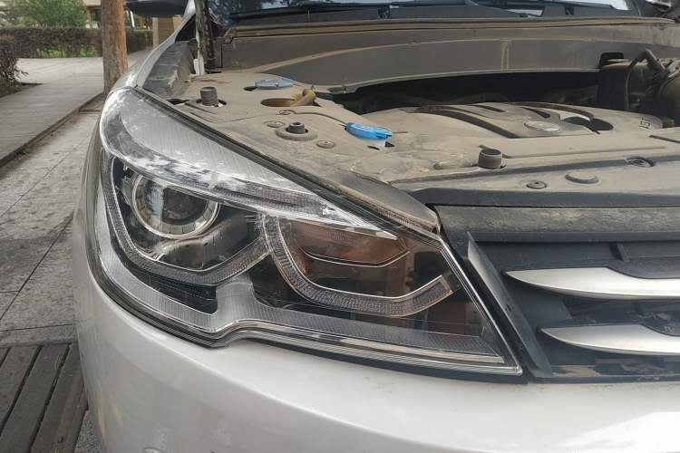 Used Hanteng X7 2016 1.5T Manual Comfort Model Right Front Headlight