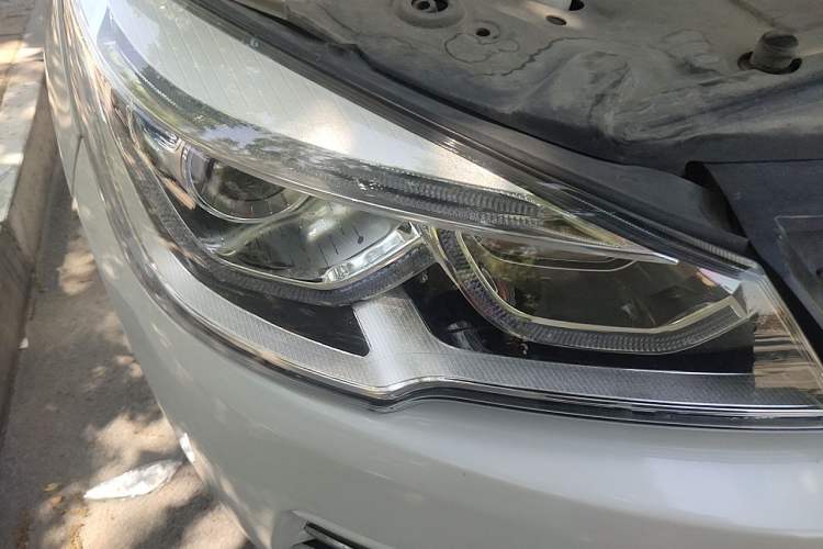 Used Hanteng X7 2016 2.0T DCT Luxury Edition Right Front Headlight