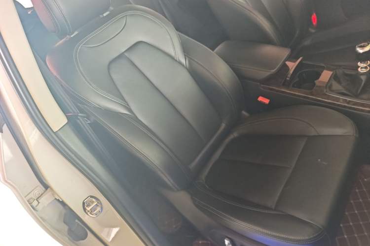Used Hanteng X7 2016 1.5T Manual Luxury Edition Right Front Seat