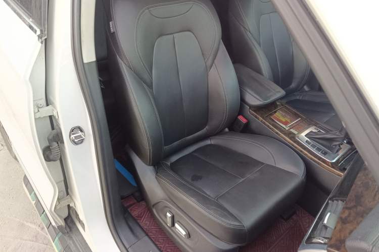 Used Hanteng X7 2016 2.0T DCT Yu Ma Edition Right Front Seat