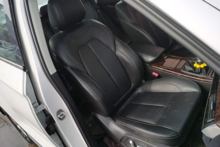 Used Hanteng X7 2016 1.5T Manual Luxury Edition Right Front Seat