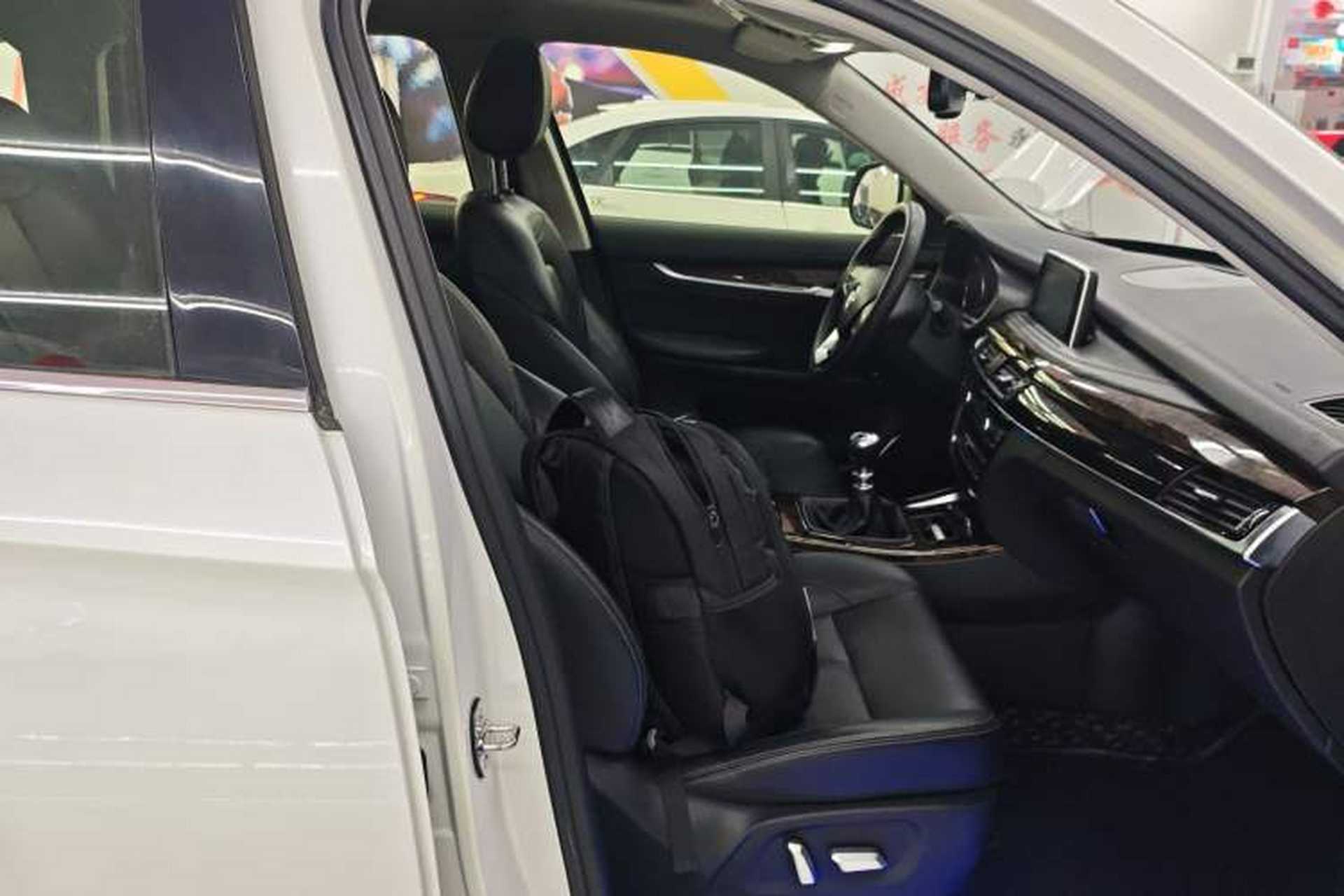 Used Hanteng X7 2016 1.5T Manual Luxury Edition Right Front Seat