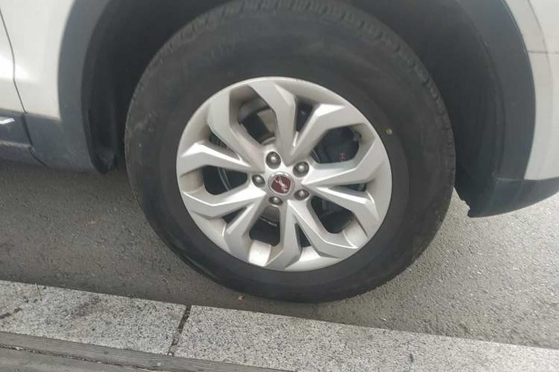Used Hanteng X7 2016 1.5T Manual Comfort Model Right Front Wheel Hub