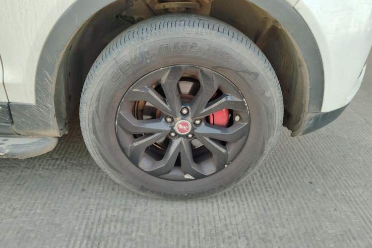 Used Hanteng X7 2016 1.5T Manual Luxury Edition Right Front Wheel Hub