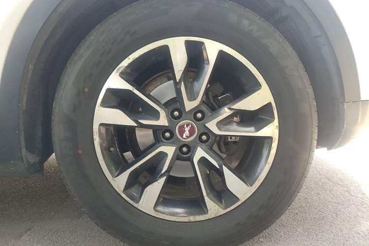 Used Hanteng X7 2016 2.0T DCT Luxury Edition Right Front Wheel Hub