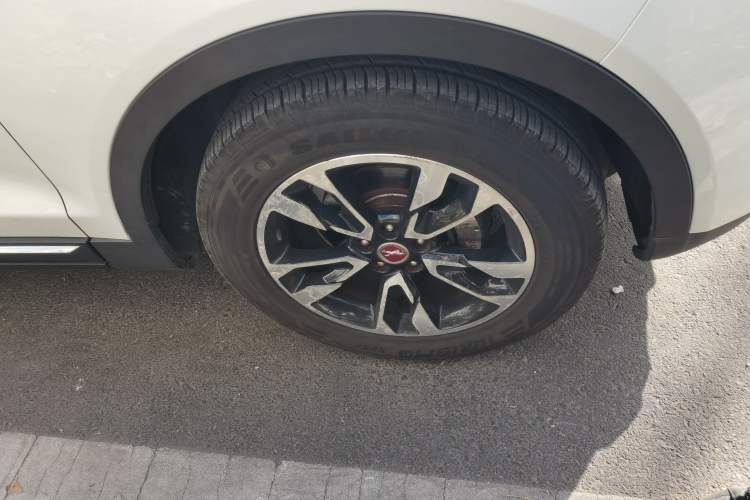 Used Hanteng X7 2016 2.0T DCT Luxury Edition Right Front Wheel Hub