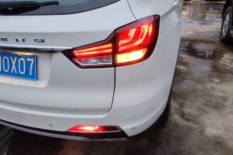 Used Hanteng X7 2016 1.5T Manual Luxury Edition Right Rear Taillight